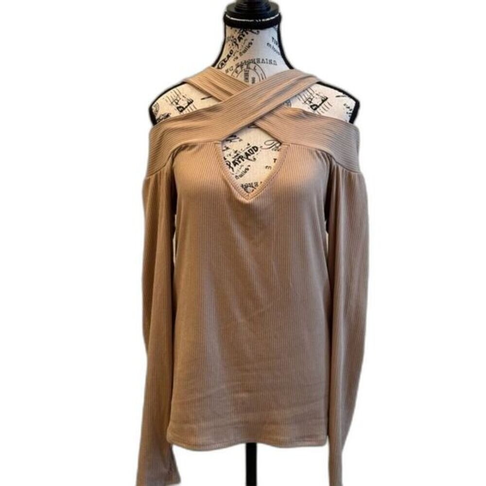 Beige Cross Neck Front Cut Out Ribbed Top | Bibi |‎ Large | NWOT | SKU184